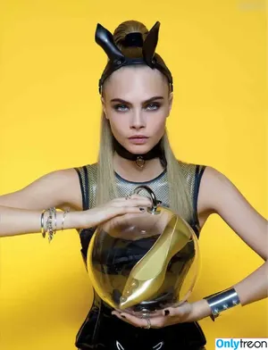 Cara Delevingne / caradelevingne фото голая #1805