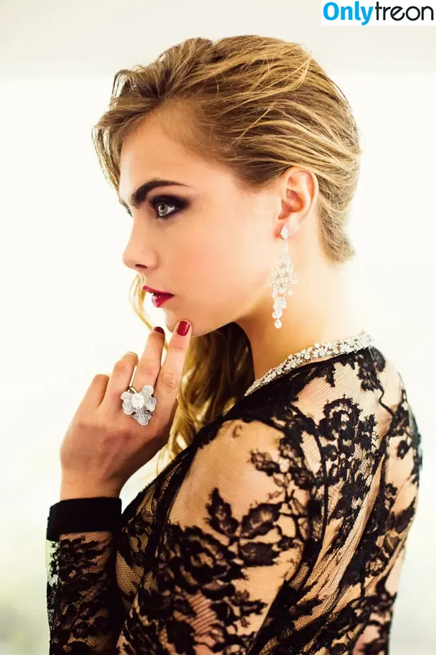 Cara Delevingne голая photo #1817 (caradelevingne)