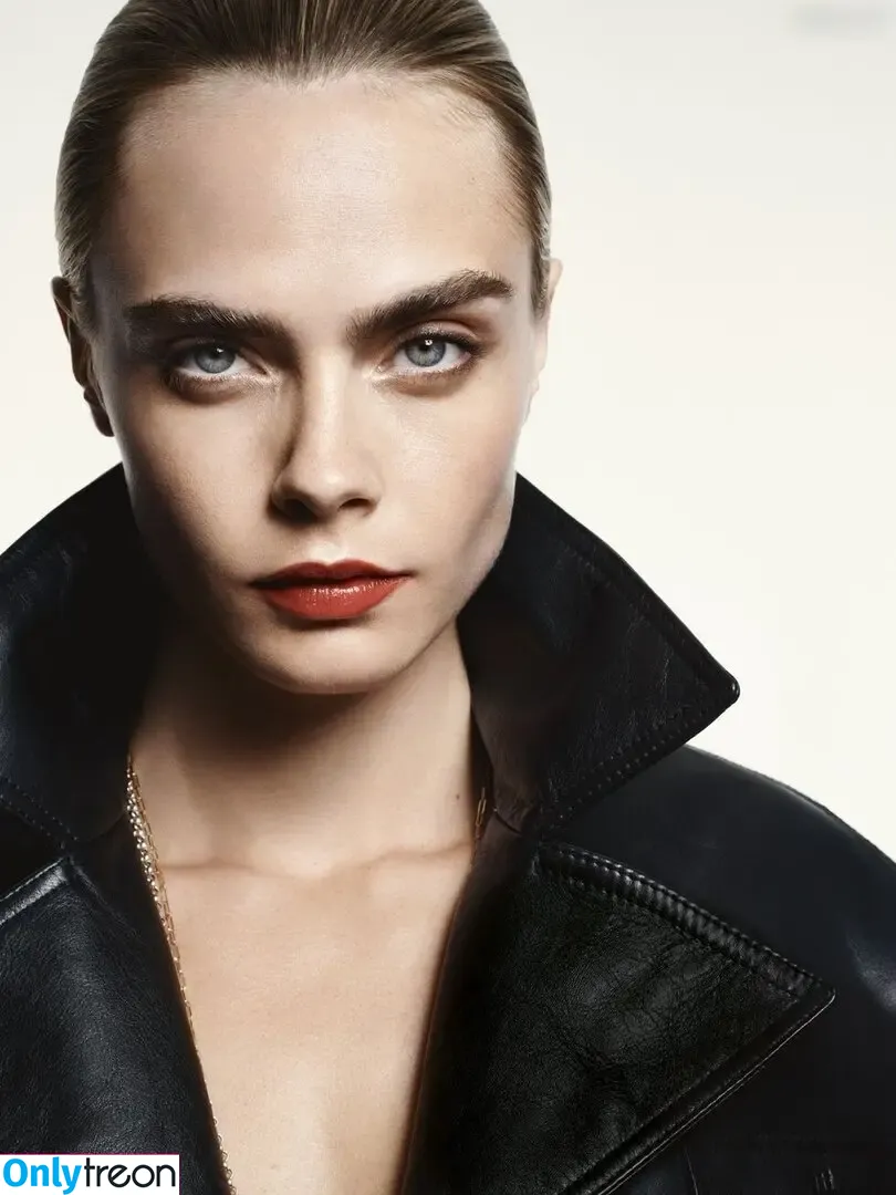 Cara Delevingne голая photo #1966 (caradelevingne)