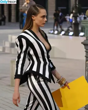 Cara Delevingne / caradelevingne фото голая #2059