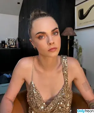 Cara Delevingne / caradelevingne фото голая #2091