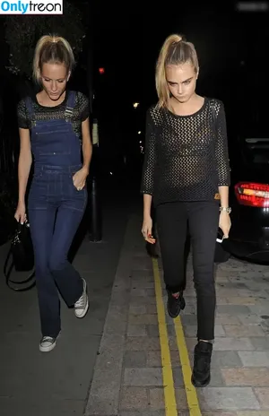 Cara Delevingne / caradelevingne фото голая #2153