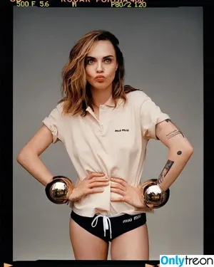 Cara Delevingne / caradelevingne фото голая #2243