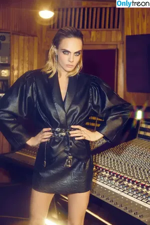 Cara Delevingne / caradelevingne фото голая #2367