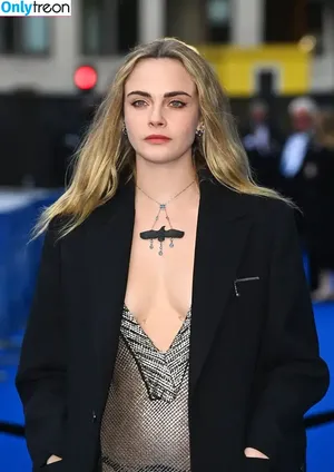 Cara Delevingne / caradelevingne фото голая #2742