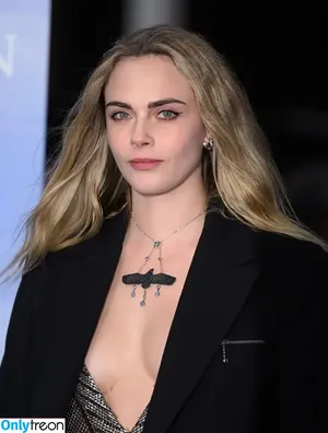 Cara Delevingne / caradelevingne фото голая #2748