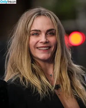 Cara Delevingne / caradelevingne фото голая #2750