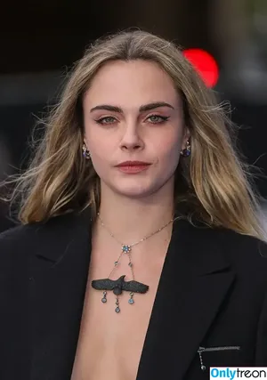 Cara Delevingne / caradelevingne фото голая #2753
