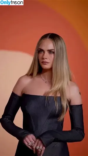 Cara Delevingne / caradelevingne фото голая #2767