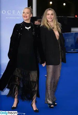Cara Delevingne / caradelevingne фото голая #2775