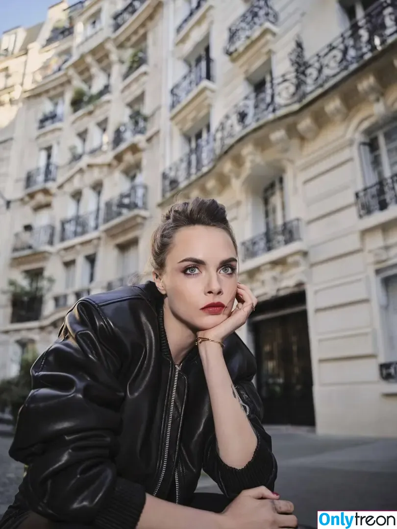 Cara Delevingne голая photo #2373 (caradelevingne)