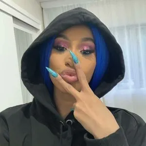 Cardi B / iamcardib фото голая #0175