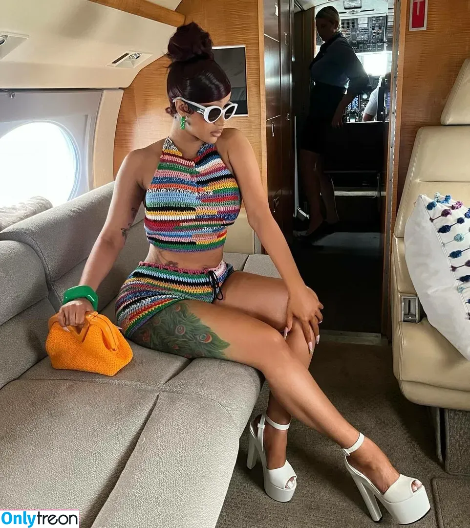 Cardi B голая photo #0051 (iamcardib)