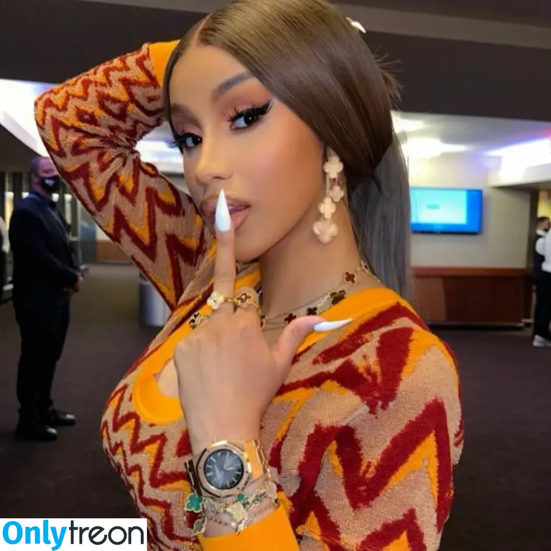 Cardi B голая photo #0113 (iamcardib)