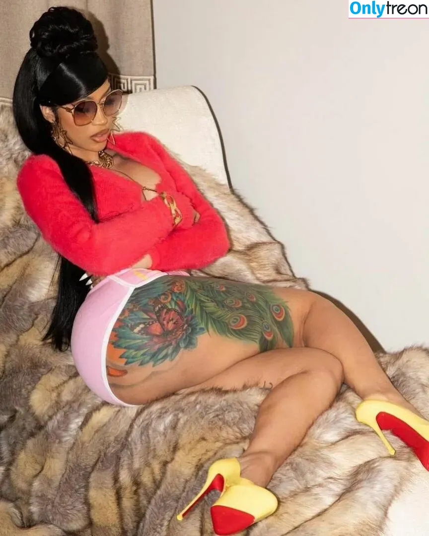 Cardi B голая photo #0118 (iamcardib)