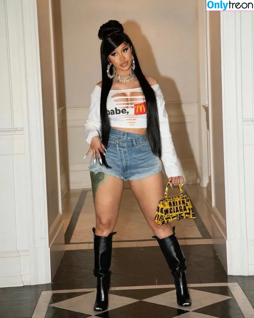 Cardi B голая photo #0120 (iamcardib)