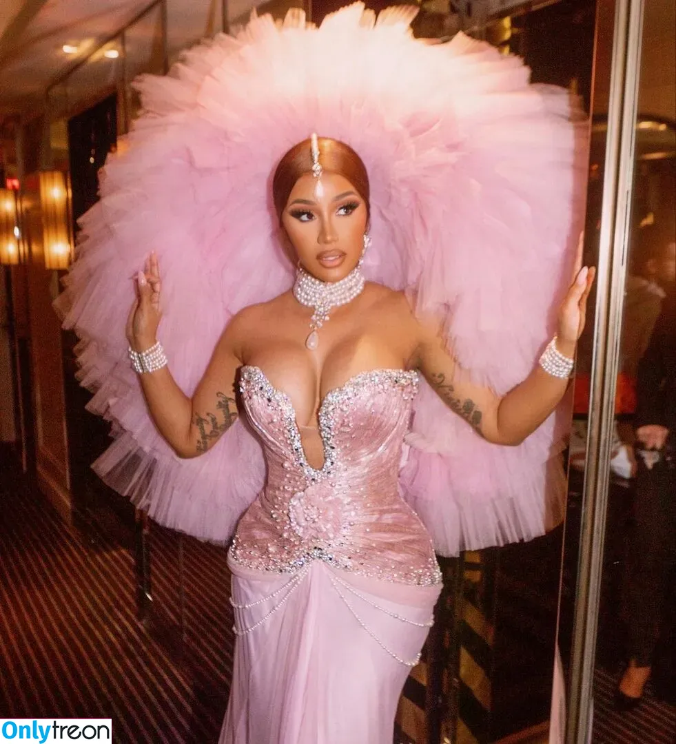 Cardi B голая photo #0148 (iamcardib)