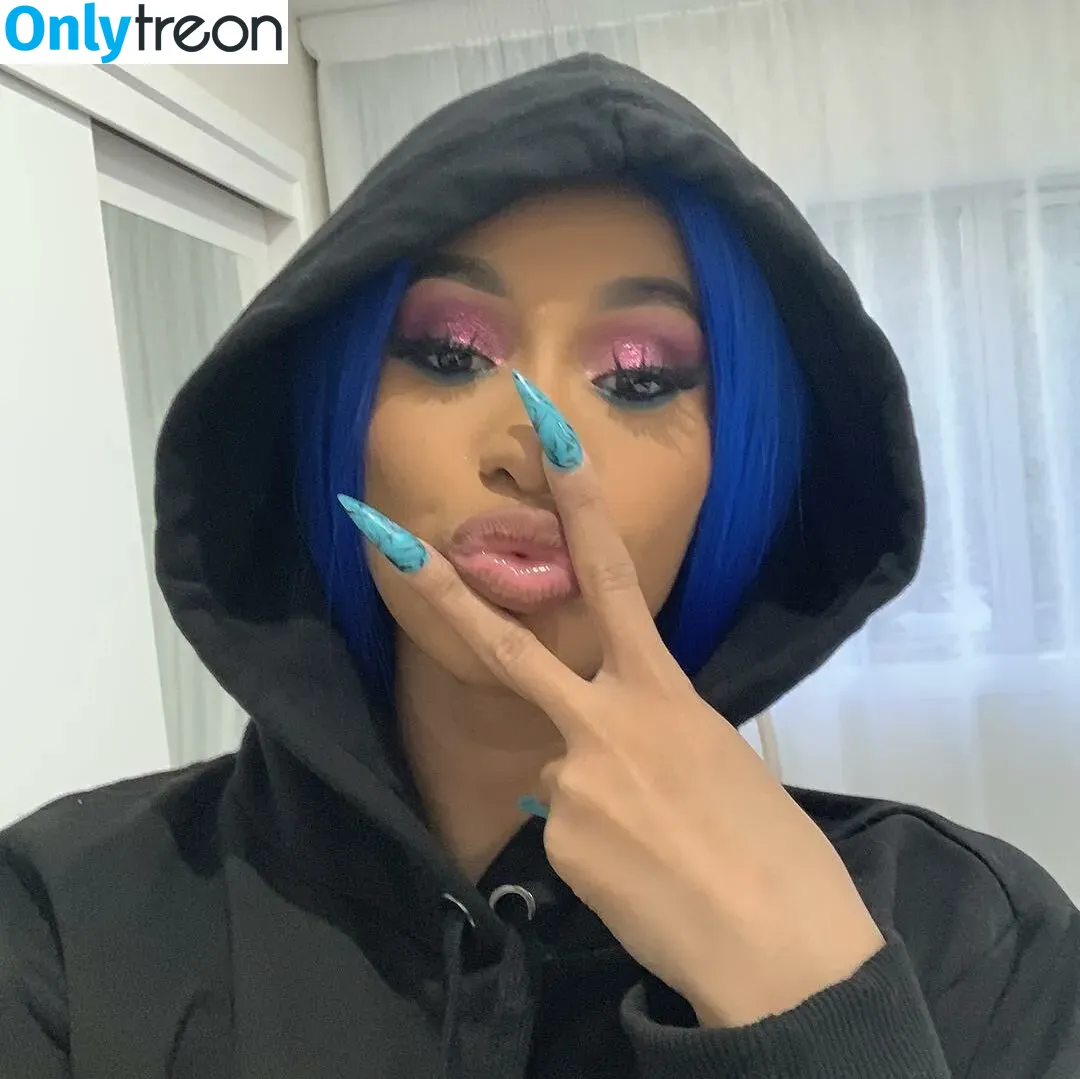 Cardi B голая photo #0175 (iamcardib)