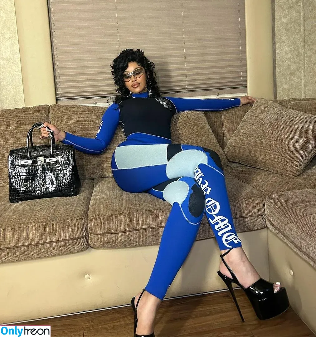 Cardi B голая photo #0240 (iamcardib)