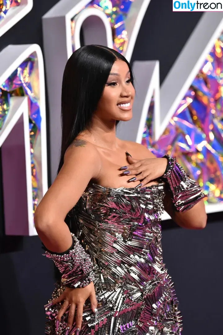 Cardi B голая photo #0262 (iamcardib)