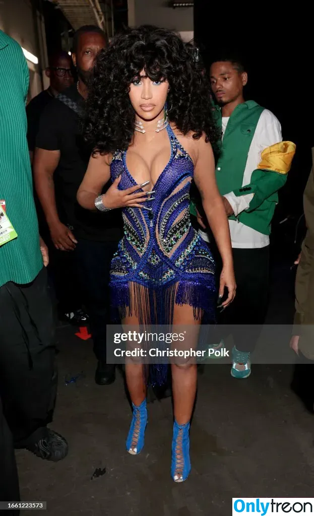 Cardi B голая photo #0294 (iamcardib)