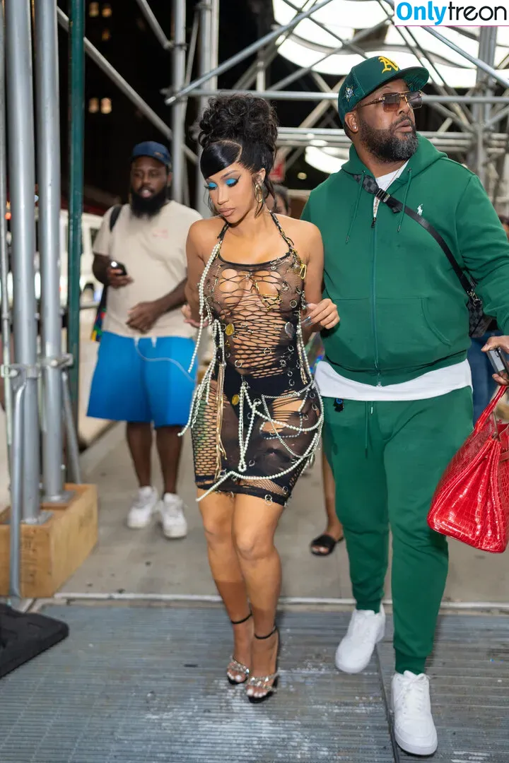 Cardi B голая photo #0303 (iamcardib)