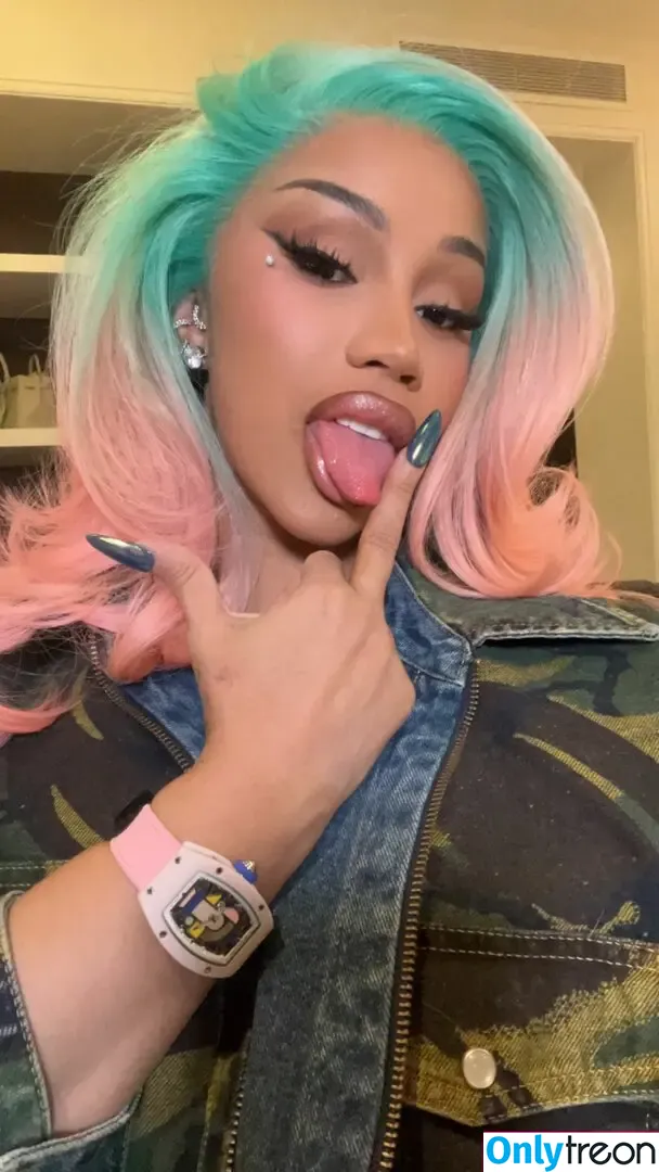 Cardi B nude photo #0925 (iamcardib)