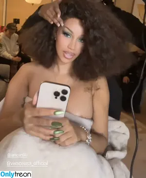 Cardi B / iamcardib nude photo #1047