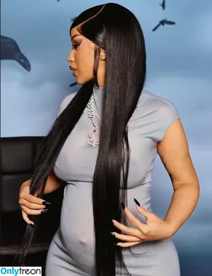Cardi B / iamcardib nude photo #1183