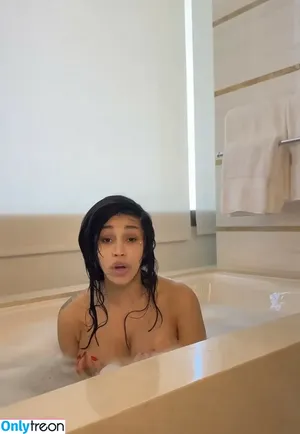 Cardi B / iamcardib nude photo #1186