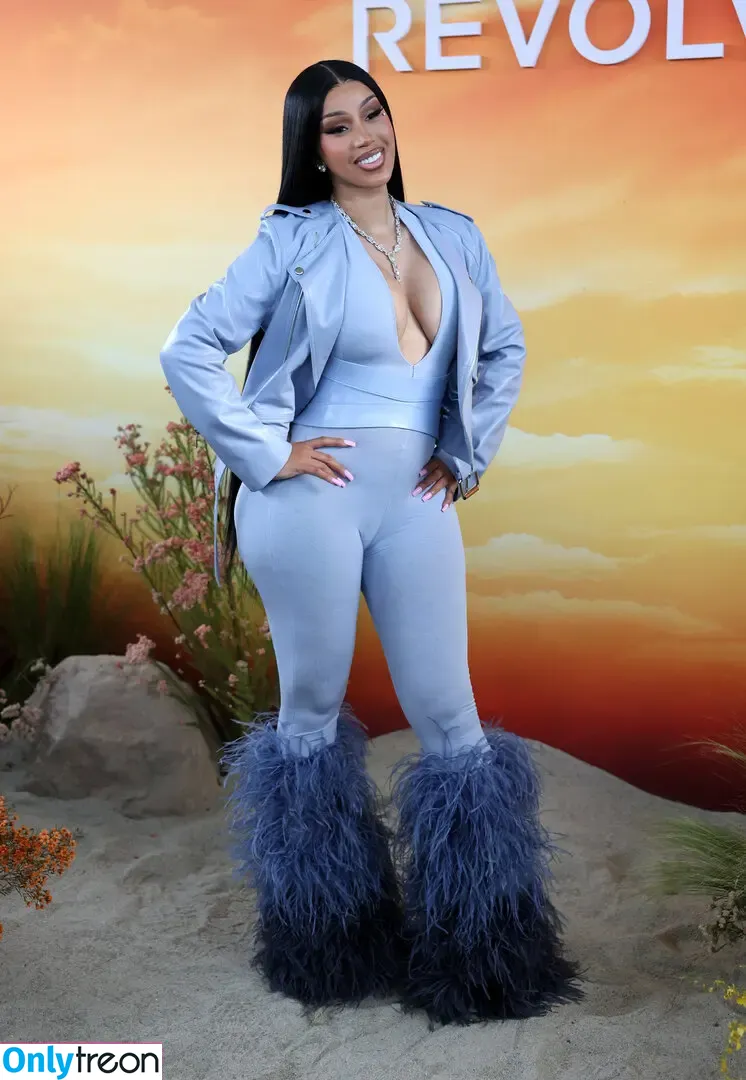 Cardi B nude photo #1009 (iamcardib)