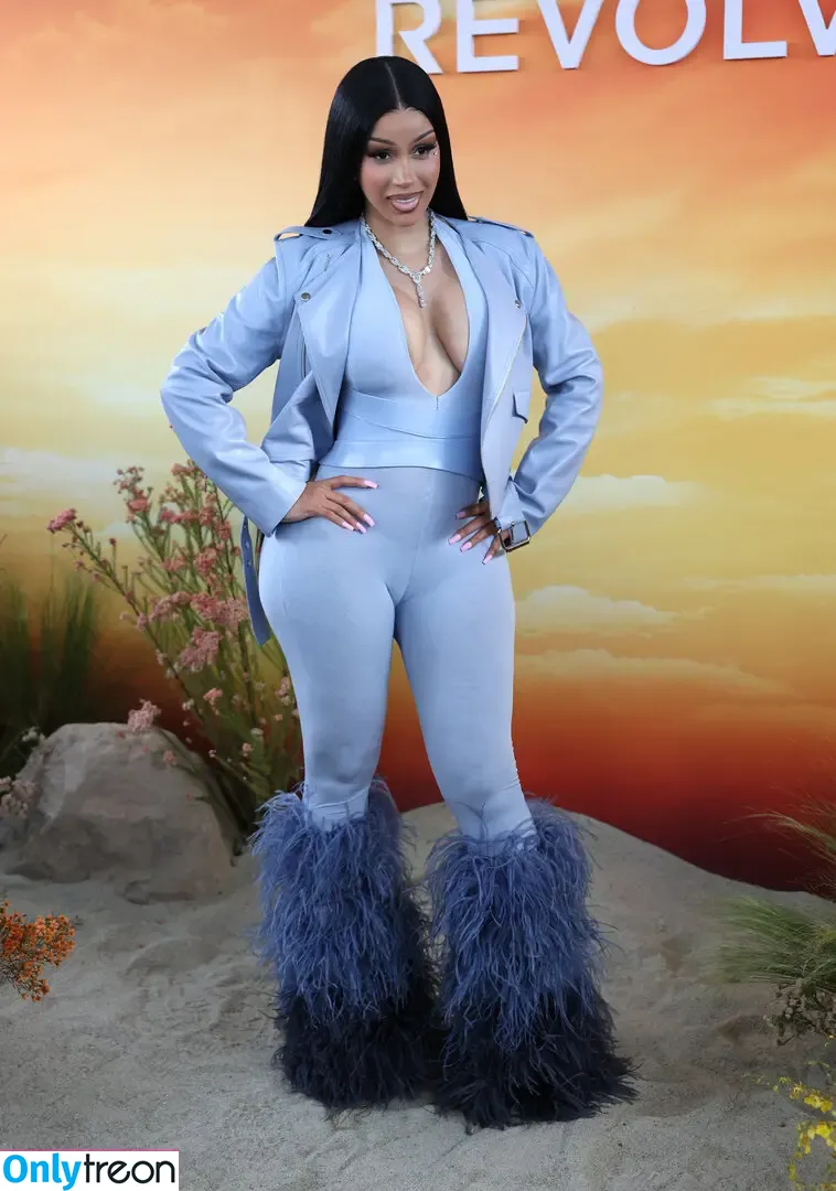 Cardi B nude photo #1010 (iamcardib)
