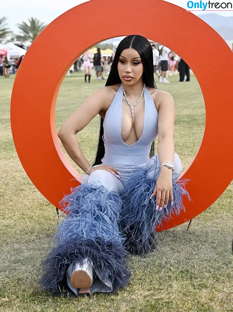 Cardi B nude photo #1022 (iamcardib)