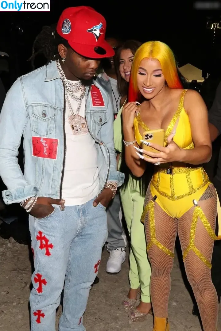 Cardi B nude photo #1037 (iamcardib)