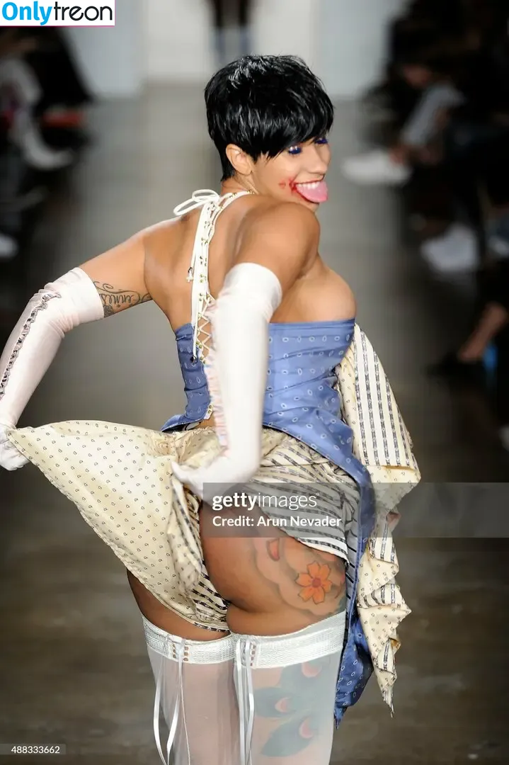 Cardi B nude photo #1176 (iamcardib)