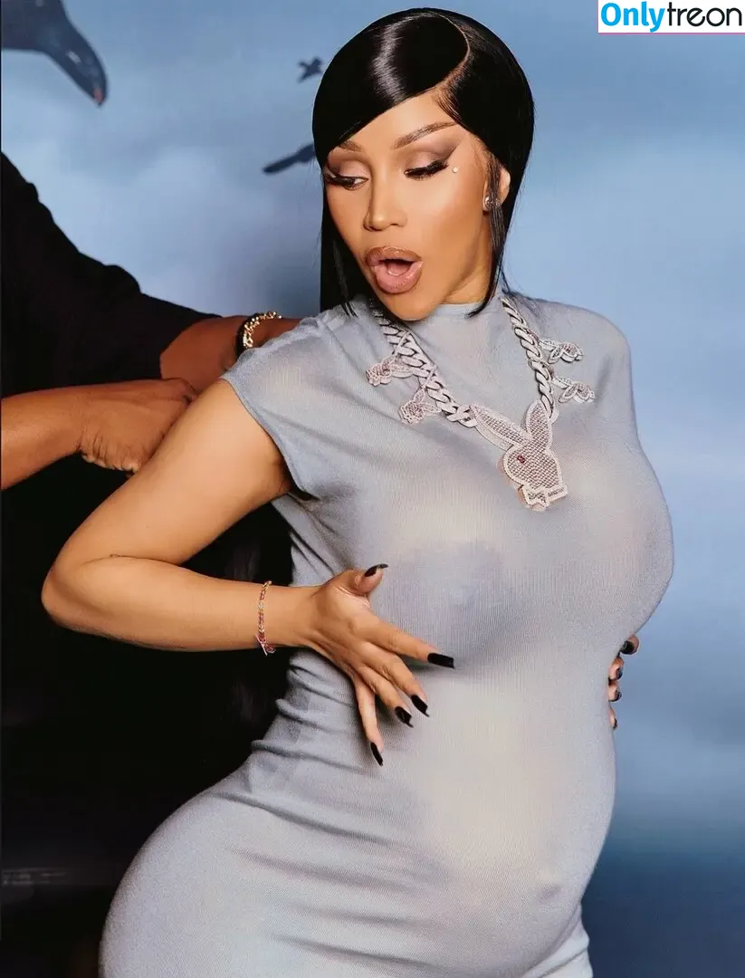 Cardi B nude photo #1182 (iamcardib)
