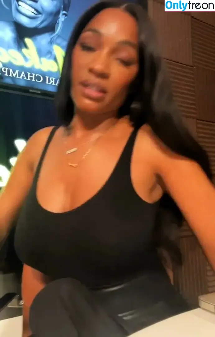 Cari Champion nude photo #0021 (Cari Champion)
