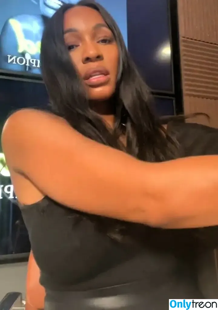 Cari Champion nude photo #0024 (Cari Champion)
