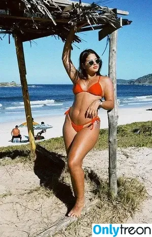 Carine Malheiros / carinemalheiros фото голая #0023