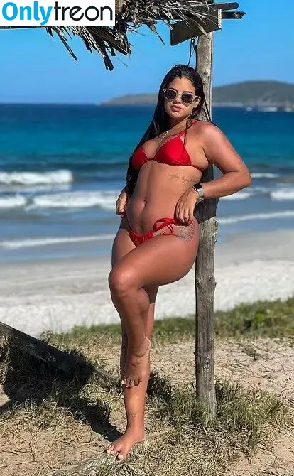 Carine Malheiros голая photo #0021 (carinemalheiros)