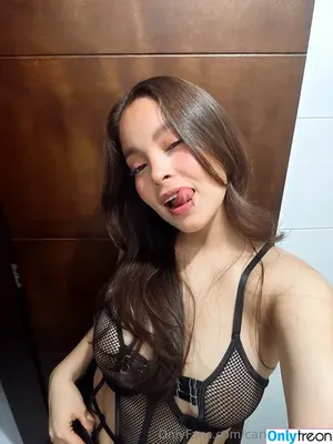 caringaia1313 / kiarajaleesa nude photo #0004