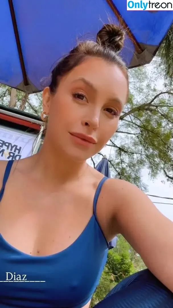 Carla Diaz голая photo #0146 (carladiaz)