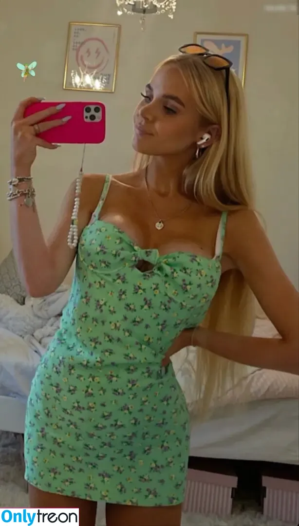 Carla Wiedbrauk голая photo #0046 (carlawiedbrauk)