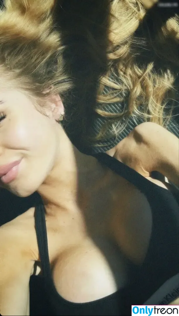 Carla Wiedbrauk голая photo #0062 (carlawiedbrauk)