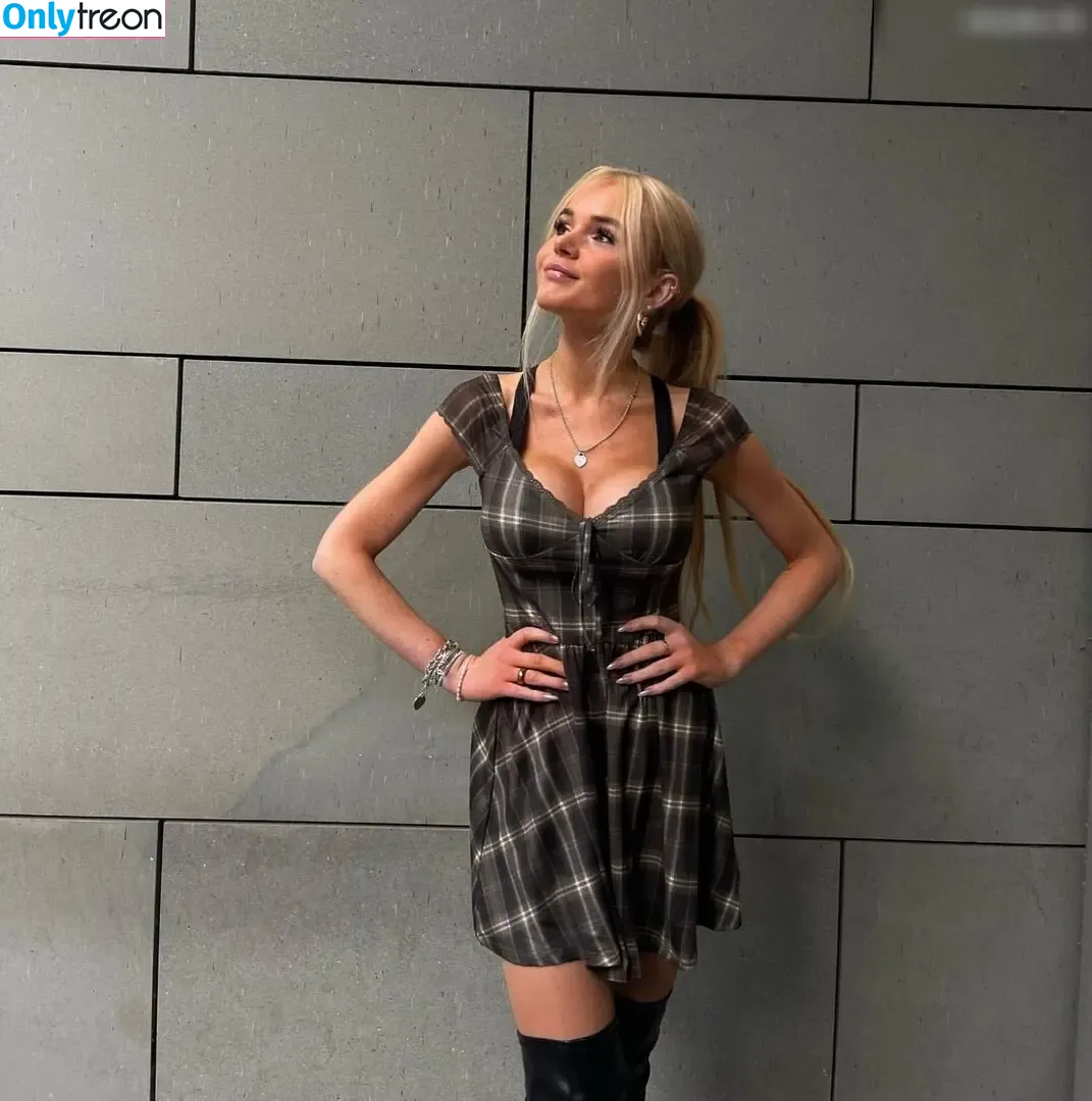 Carla Wiedbrauk голая photo #0067 (carlawiedbrauk)