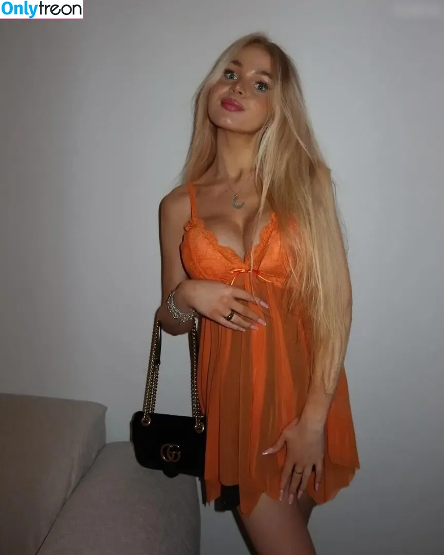 Carla Wiedbrauk голая photo #0070 (carlawiedbrauk)