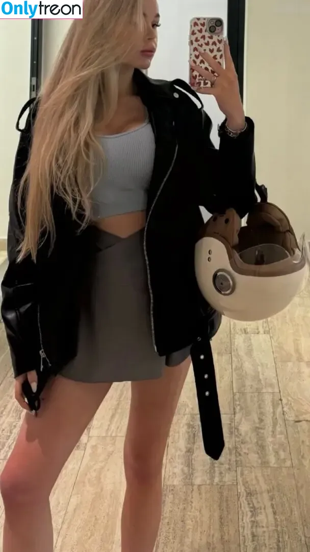 Carla Wiedbrauk голая photo #0085 (carlawiedbrauk)