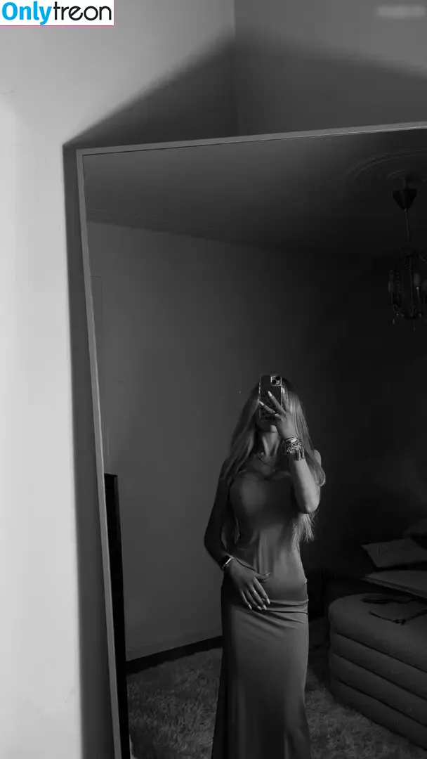 Carla Wiedbrauk nude photo #0114 (carlawiedbrauk)