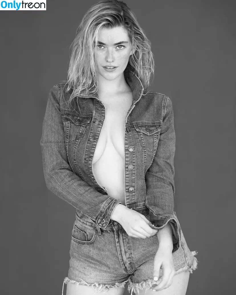 Carlie Whalen голая photo #0106 (carliewhalen)