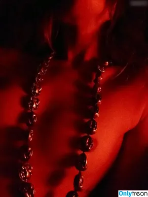 Carly Pope / pope_onarope nude photo #0007